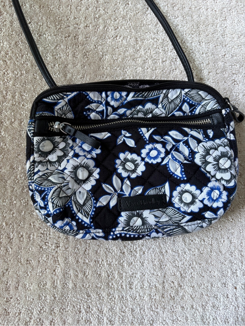 Vera Bradley Floral‎ Quilted Crossbody Bag Zip Top Black White Blue Silver